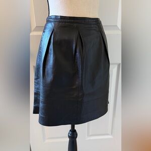 J. Crew 100% Leather Mini Skirt Slit Pockets Easy Pleats Lined Size 10 *EUC*